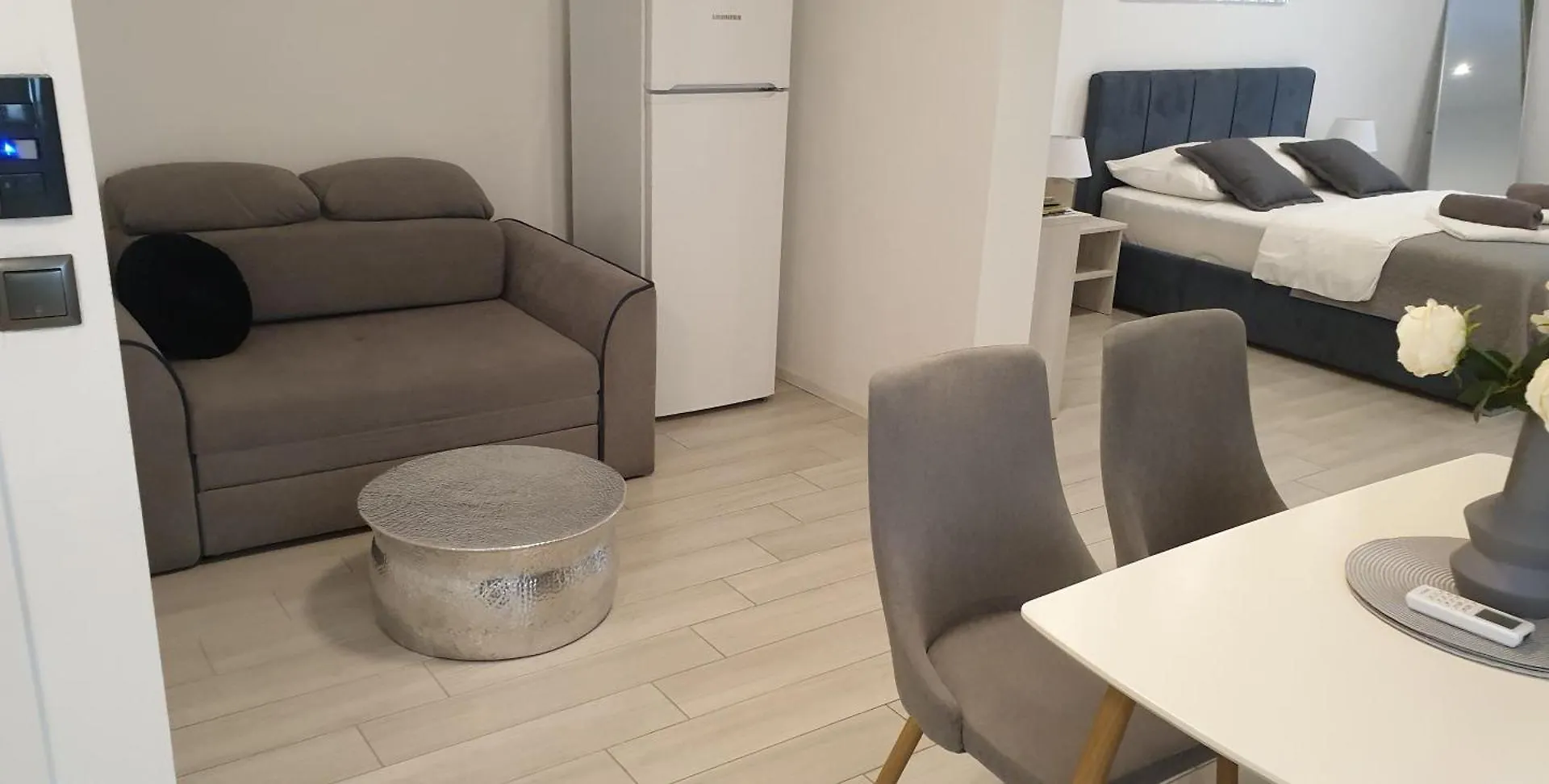 Romantic Apartment Rohreggerova Pula